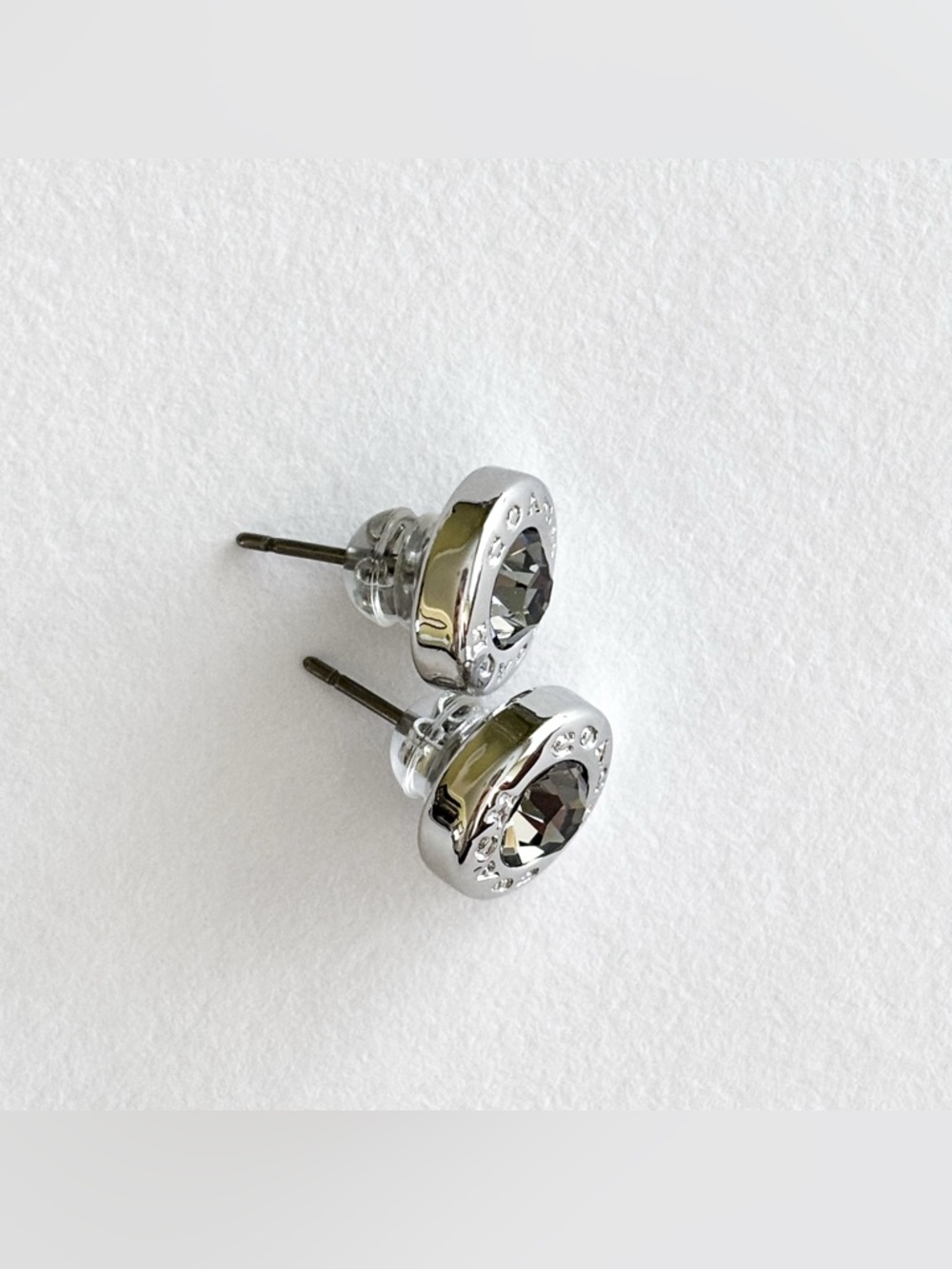 Coach open circle studs. - Picture 6 of 13